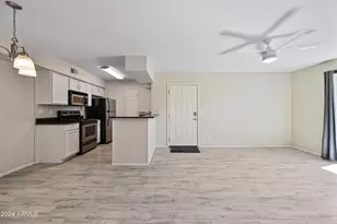 2625 E Indian School Rd, Phoenix, AZ 85016 - Photo 12