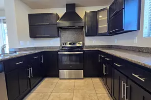 9650 N 82nd Ln, Peoria, AZ 85345 - Photo 6