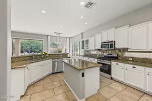 6717 S Crestview Dr, Gilbert, AZ 85298 - Photo 8