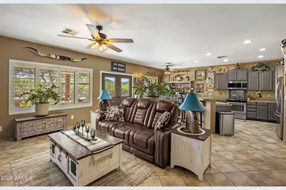 1113 E Johnson Road, New River, AZ 85087 - Photo 10