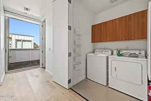5568 N 12th St, Phoenix, AZ 85014 - Photo 32