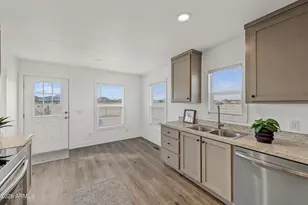 43415 W Thomas Rd, Tonopah, AZ 85354 - Photo 16