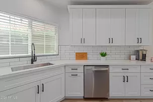 3225 E Briarwood Terrace, Phoenix, AZ 85048 - Photo 14