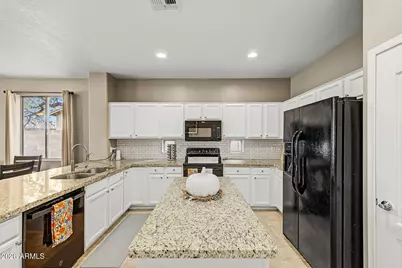 3382 E Packard Drive, Gilbert, AZ 85298 - Photo 8