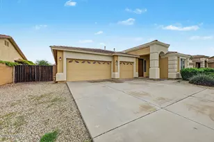 18443 W Maui Ln, Surprise, AZ 85388 - Photo 2