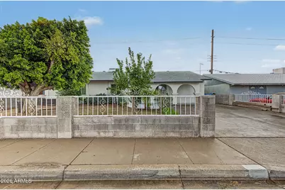 4307 N 71st Drive, Phoenix, AZ 85033 - Photo 2