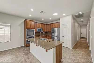 17848 W Ivy Lane, Surprise, AZ 85388 - Photo 12