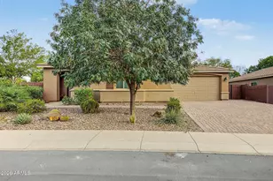401 W Basswood Ave, San Tan Valley, AZ 85140 - Photo 2