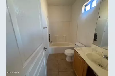 922 W Saint Kateri Avenue, Phoenix, AZ 85041 - Photo 6