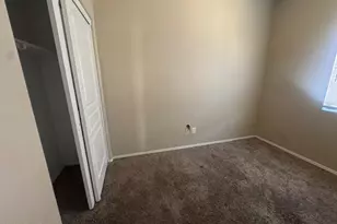 922 W St Kateri Ave, Phoenix, AZ 85041 - Photo 10
