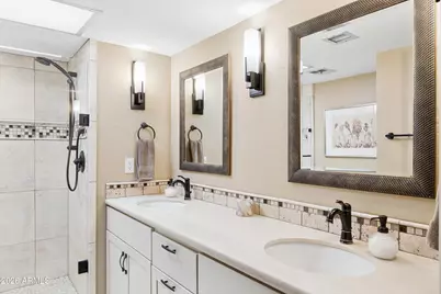 2930 E Acoma Drive E, Phoenix, AZ 85032 - Photo 22