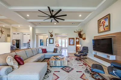 9436 W Fossil Mountain Drive, Casa Grande, AZ 85194 - Photo 12