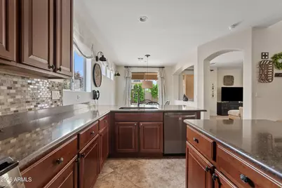 15686 W Glenrosa Avenue, Goodyear, AZ 85395 - Photo 4