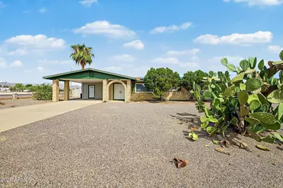 19044 W Lynwood Street, Buckeye, AZ 85396 - Photo 2