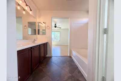 859 W Desert Seasons Drive, San Tan Valley, AZ 85143 - Photo 8
