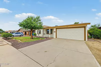 5214 W Lewis Avenue, Phoenix, AZ 85035 - Photo 2
