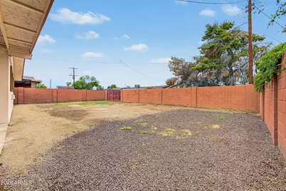 5214 W Lewis Avenue, Phoenix, AZ 85035 - Photo 30