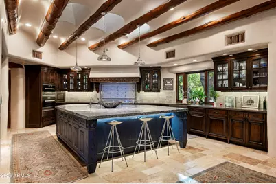 5747 E Mockingbird Lane, Paradise Valley, AZ 85253 - Photo 10