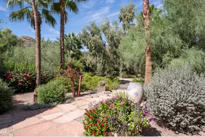 5747 E Mockingbird Lane, Paradise Valley, AZ 85253 - Photo 20
