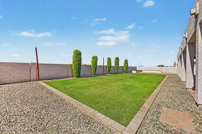 8604 S 16th Drive, Phoenix, AZ 85041 - Photo 36