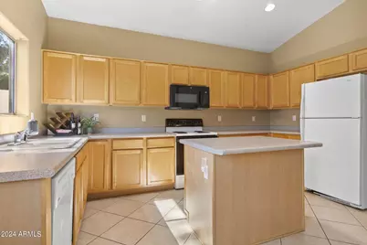 3243 E Maldonado Drive, Phoenix, AZ 85042 - Photo 12