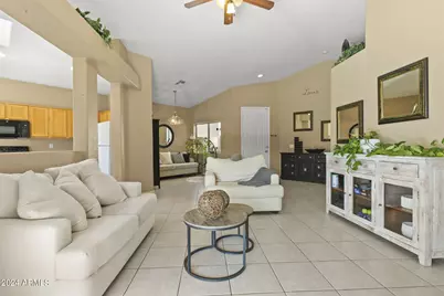 3243 E Maldonado Drive, Phoenix, AZ 85042 - Photo 8