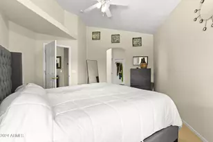 3243 E Maldonado Dr, Phoenix, AZ 85042 - Photo 16