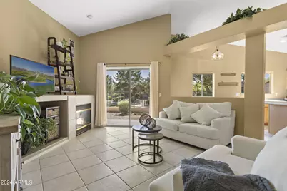 3243 E Maldonado Drive, Phoenix, AZ 85042 - Photo 2
