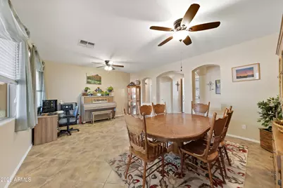 16896 W Bristol Lane, Surprise, AZ 85374 - Photo 8