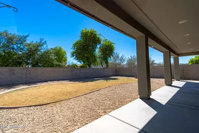 18433 W Sunnyslope Lane, Waddell, AZ 85355 - Photo 20