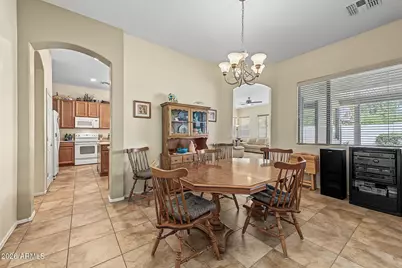 10630 E Kilarea Avenue, Mesa, AZ 85209 - Photo 8