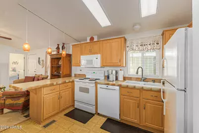 9302 E Broadway Road E #186, Mesa, AZ 85208 - Photo 16