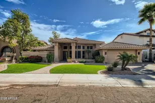 15827 S 36th St, Phoenix, AZ 85048 - Photo 2