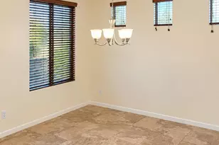 3838 E Cat Balue Dr, Phoenix, AZ 85050 - Photo 8