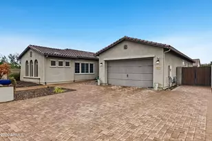 1928 E La Costa Dr, Gilbert, AZ 85298 - Photo 2