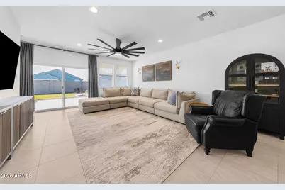 2467 W Shanley Avenue, Apache Junction, AZ 85120 - Photo 8