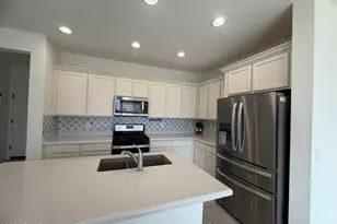 11623 W Pkwy Ln, Avondale, AZ 85323 - Photo 6
