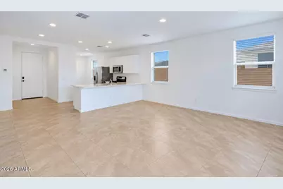 12565 W Levi Drive, Avondale, AZ 85323 - Photo 10
