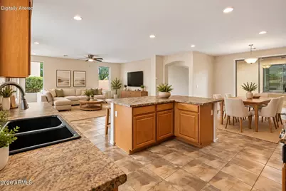 13916 N 135th Drive, Surprise, AZ 85379 - Photo 14
