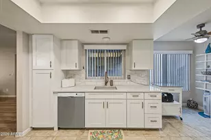 9444 W McRae Way, Peoria, AZ 85382 - Photo 10