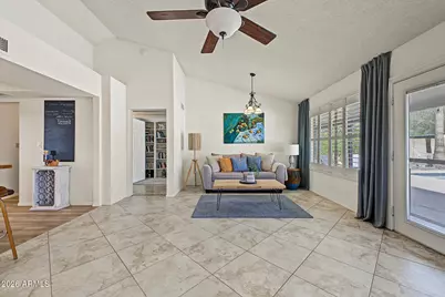 6308 W Port Royale Lane, Glendale, AZ 85306 - Photo 8