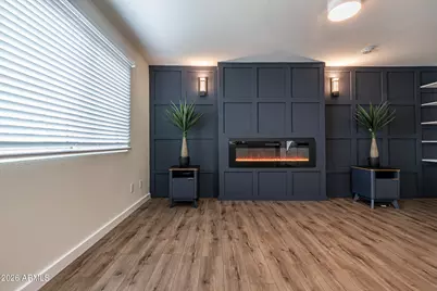 7126 N 19th Avenue #180, Phoenix, AZ 85021 - Photo 2