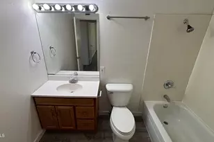 3510 E Ludlow Dr, Phoenix, AZ 85032 - Photo 16