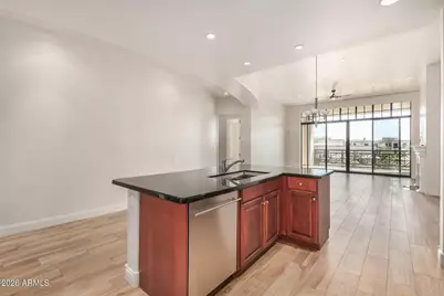 8 Biltmore Estates Drive #Unit 309, Phoenix, AZ 85016 - Photo 10