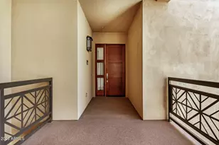 8 Biltmore Estates Dr, Phoenix, AZ 85016 - Photo 2