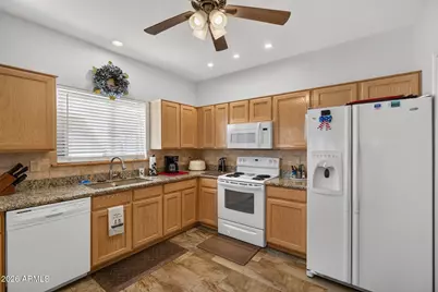 11021 W Tonto Lane, Peoria, AZ 85373 - Photo 10