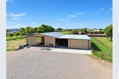 39762 N Creekside Road, San Tan Valley, AZ 85140 - Photo 2