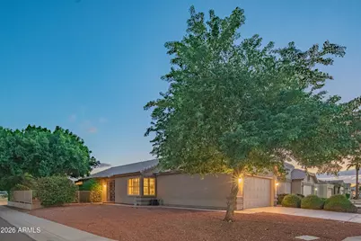10501 W Yukon Drive, Peoria, AZ 85382 - Photo 2