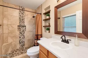 739 East Michigan Ave, Phoenix, AZ 85022 - Photo 8
