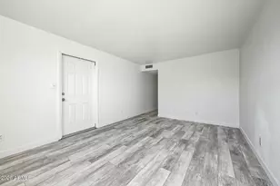 2229 E Catalina Dr, Phoenix, AZ 85016 - Photo 22